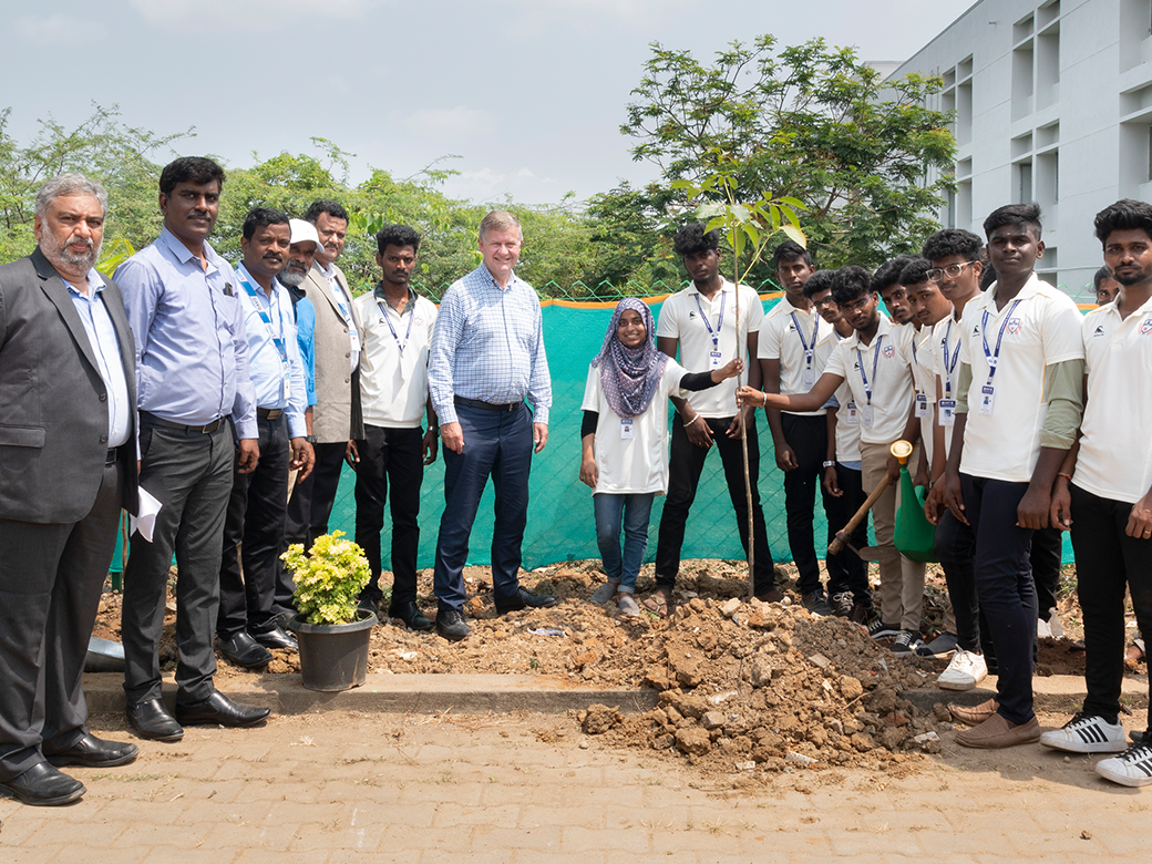 A Talk on Combating Global Warming & Climate Change by Mr. Erik Solheim at Aarupadai Veedu institute of Technology, AV Campus
