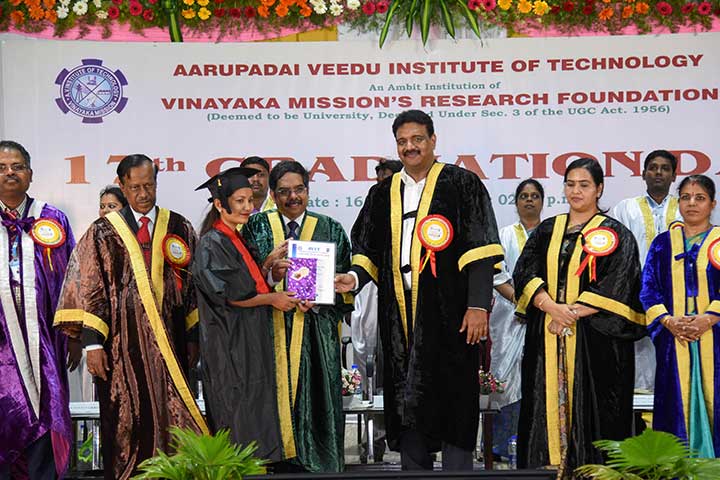 Aarupadai Veedu Institute of Technology student awarded in 17th Graduation Day
