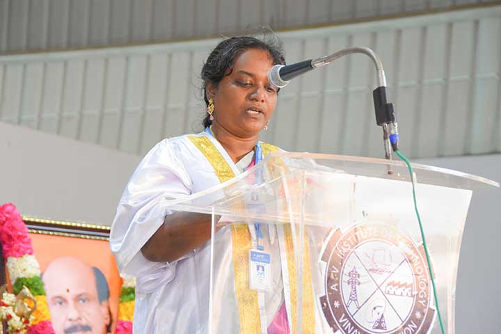 Addressing in Aarupadai Veedu Institute of Technology Graduation Day
