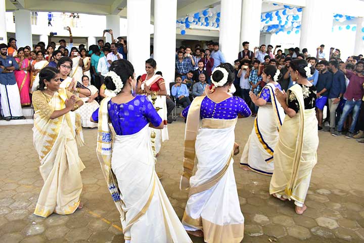 AVIT girl students dancing in the occasion of onam festival 2018