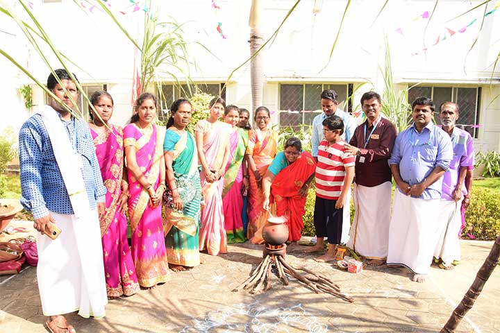 Aarupadai Veedu Institute of Technology Pongal Day Celebration
