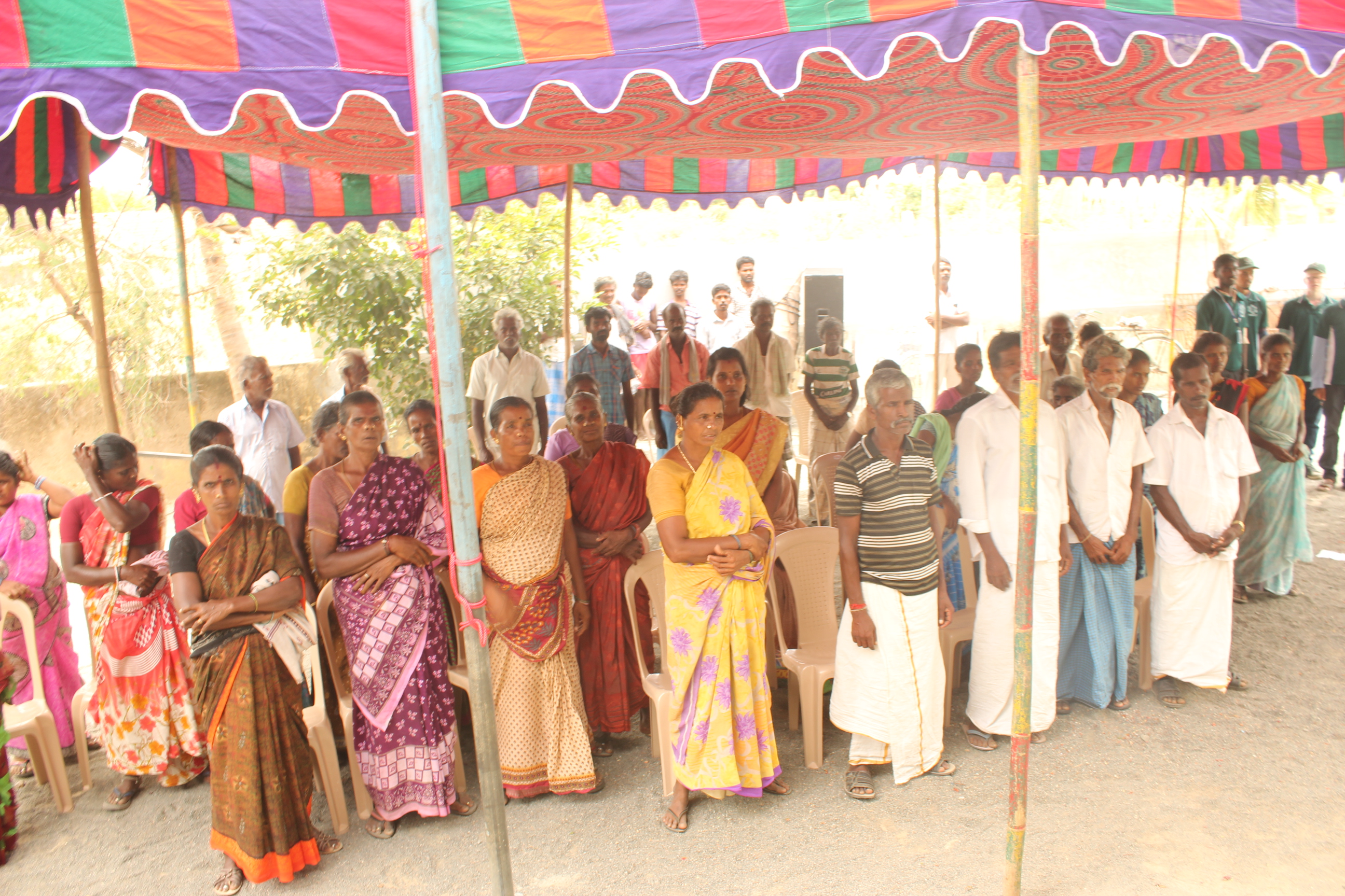 Participants of Naduvakkarai Village in Unnat Bharat Abhiyan Programme by AVIT
